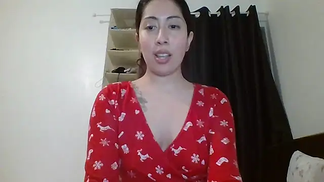 Snapshot of LorenaAnderson chatting on February 9, 8:02 pm LorenaAnderson online show from February 9, 8:02 pm