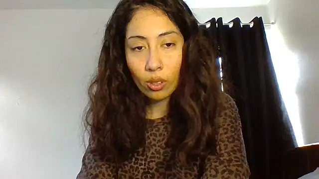 Snapshot of LorenaAnderson chatting on February 21, 10:39 am LorenaAnderson online show from February 21, 10:39 am