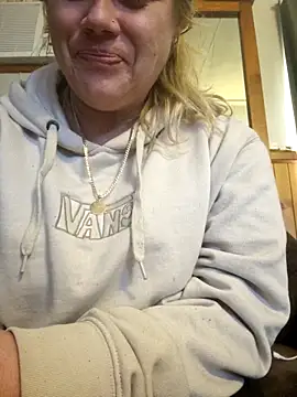 Off the Lesh online show from September 18, 9:39 pm