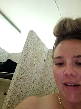 Off the Lesh online show from January 14, 5:13 am