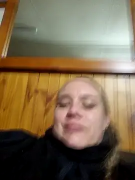 Snapshot of Off_the_Lesh chatting on July 18, 3:27 pm Off the Lesh online show from July 18, 3:27 pm