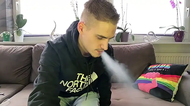 Cookieboy88 online show from February 15, 2:11 pm