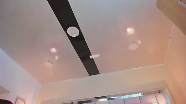 mariiahneedles online show from January 14, 10:44 pm