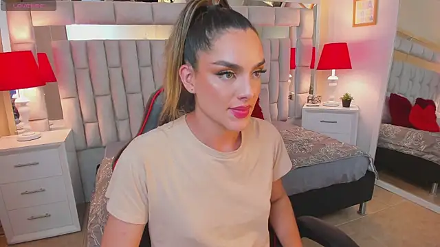 mariiahneedles online show from February 4, 12:40 am