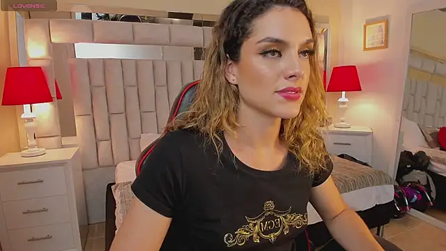 mariiahneedles online show from February 19, 2:44 am