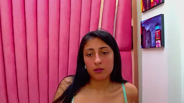 Snapshot of Cameron_cutte chatting on December 13, 5:49 am Cameron cutte online show from December 13, 5:49 am