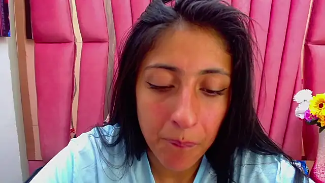 Snapshot of Cameron_cutte chatting on January 4, 9:54 am Cameron cutte online show from January 4, 9:54 am