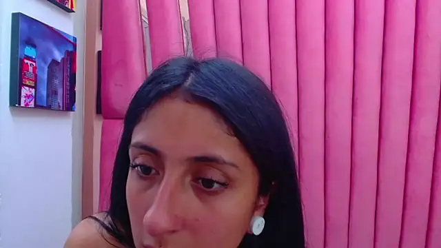 Snapshot of Cameron_cutte chatting on January 16, 10:21 am Cameron cutte online show from January 16, 10:21 am