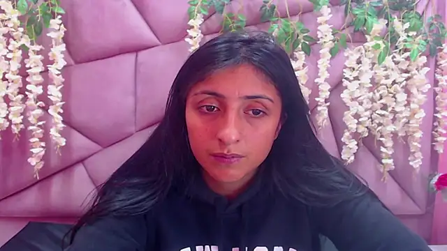 Snapshot of Cameron_cutte chatting on March 22, 2:37 am Cameron cutte online show from March 22, 2:37 am