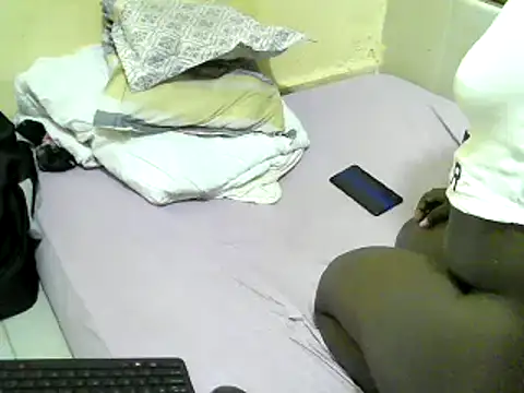 Snapshot of pretty_viel chatting on January 20, 2:57 pm pretty viel online show from January 20, 2:57 pm