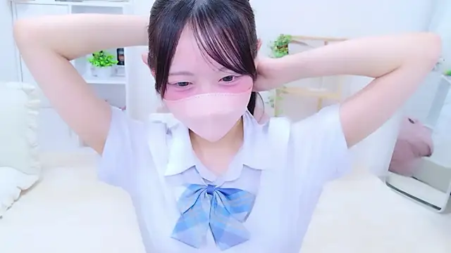 Suzu ch xx online show from July 18, 1:26 pm