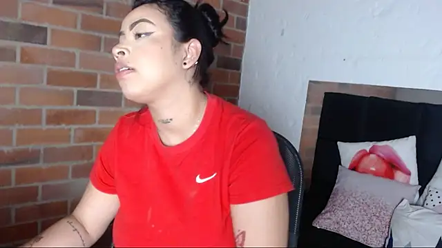 Snapshot of salome__hills1 chatting on January 30, 9:15 am salome hills1 online show from January 30, 9:15 am