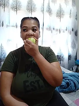 Snapshot of FreakyAngel3X chatting on July 3, 1:28 pm FreakyAngel3X online show from July 3, 1:28 pm