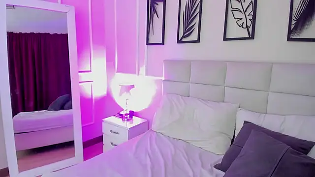 Alisa  walker online show from March 4, 8:49 pm