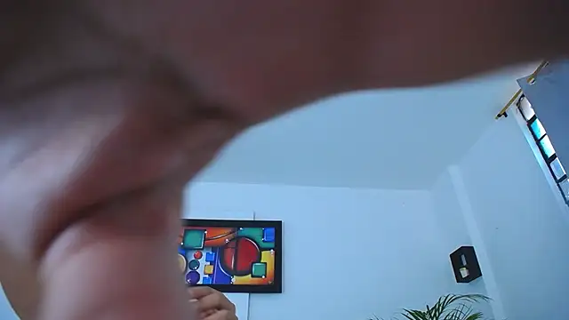 Chiqui milk  online show from February 22, 10:20 pm