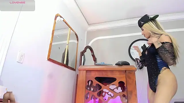 Jimena Grey online show from November 19, 6:57 am