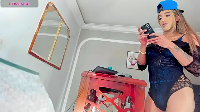 Jimena Grey online show from May 29, 9:24 pm