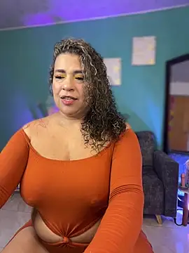 Snapshot of miss_grace_01 chatting on May 19, 3:02 am miss grace 01 online show from May 19, 3:02 am