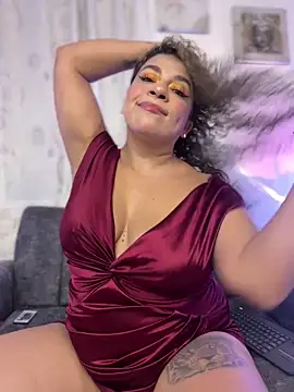 Snapshot of miss_grace_01 chatting on June 1, 2:13 am miss grace 01 online show from June 1, 2:13 am