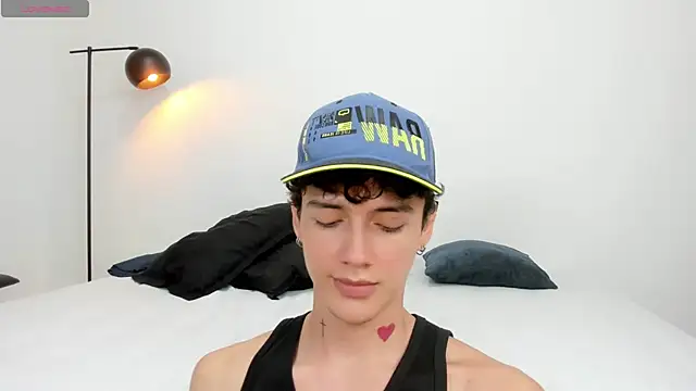 Snapshot of badboy_one_ chatting on January 2, 7:51 pm badboy one online show from January 2, 7:51 pm