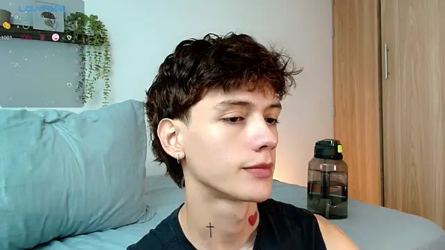 Snapshot of badboy_one_ chatting on November 18, 10:25 pm badboy one online show from November 18, 10:25 pm