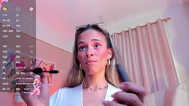 SkiinnyAna online show from February 10, 7:38 pm