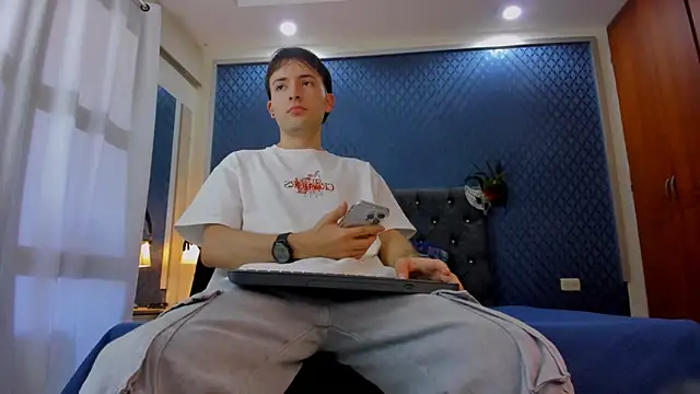 bower and colucci online show from January 23, 2:07 pm