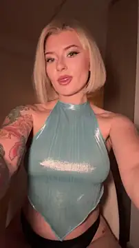 Snapshot of Anour_amour chatting on August 1, 1:05 am Anour amour online show from August 1, 1:05 am