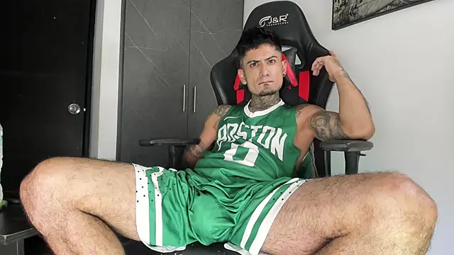 sergiio mesa27 online show from April 14, 3:23 am