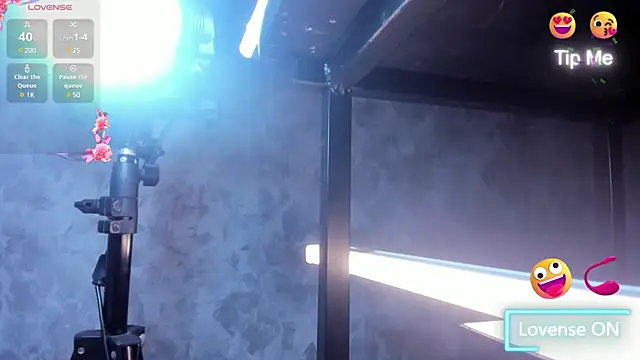 Lissalittlee online show from March 14, 11:00 pm