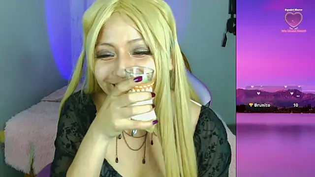 PurpleHaze17 online show from December 5, 5:26 am