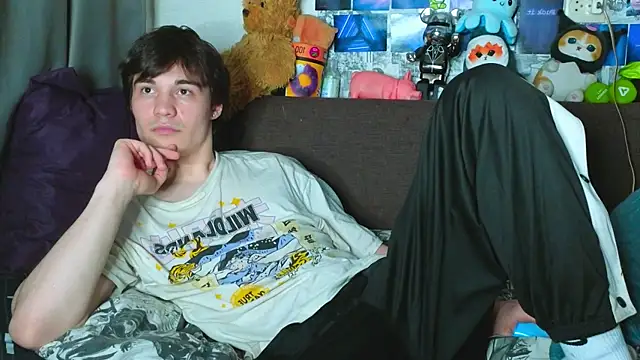 Snapshot of pepedastro chatting on October 3, 9:45 pm pepedastro online show from October 3, 9:45 pm