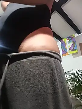 Snapshot of thirstymoonxx chatting on June 17, 5:10 am thirstymoonxx online show from June 17, 5:10 am