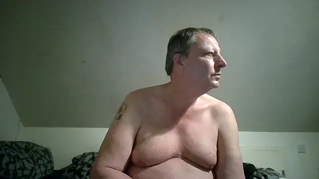 chubbybear2cum online show from May 15, 11:34 pm