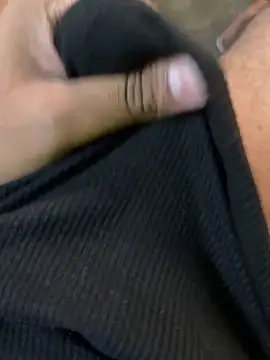 Snapshot of pussychaser1234 chatting on December 18, 8:42 am pussychaser1234 online show from December 18, 8:42 am