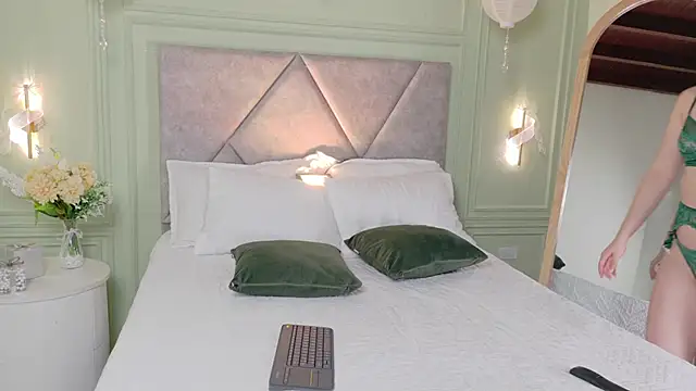 Snapshot of _Miss_Kimm chatting on January 10, 11:56 am Miss Kimm online show from January 10, 11:56 am