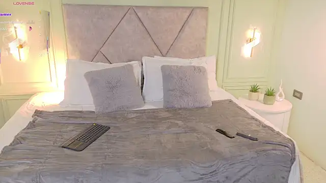 Snapshot of _Miss_Kimm chatting on February 11, 12:32 pm Miss Kimm online show from February 11, 12:32 pm