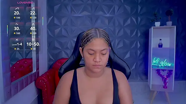 Snapshot of Cristal_War chatting on January 14, 9:52 pm Cristal War online show from January 14, 9:52 pm