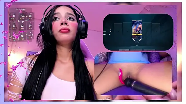 SweetieCloe  online show from March 4, 9:10 pm