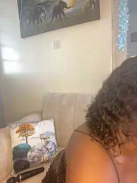 Naughty-sonia2 online show from March 13, 5:54 am