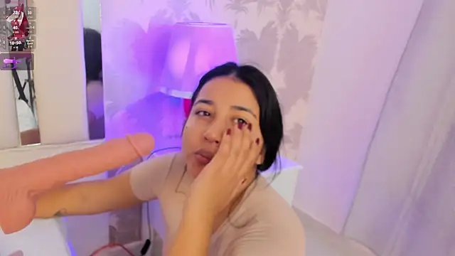 Miliaangeles online show from February 22, 8:46 am