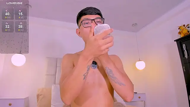 CodyTwink online show from May 27, 9:23 pm