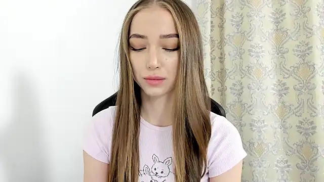 Snapshot of Sweet-bb chatting on December 2, 12:52 am Sweet-bb online show from December 2, 12:52 am