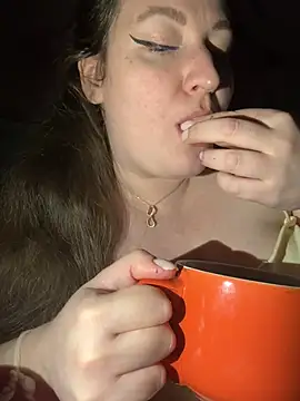 Snapshot of Nataly_cute chatting on February 26, 7:46 pm Nataly cute online show from February 26, 7:46 pm