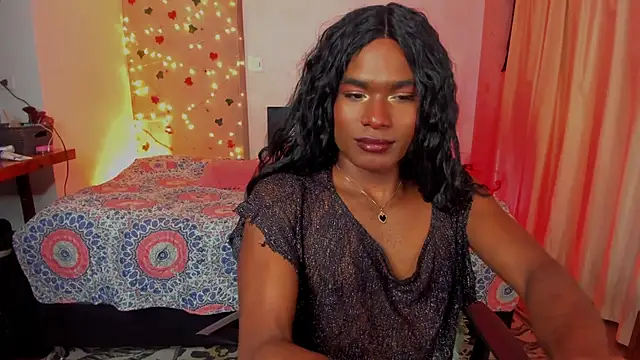 Snapshot of blackbarbietrans chatting on February 2, 1:12 am blackbarbietrans online show from February 2, 1:12 am