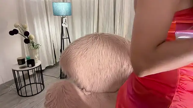 Unique-Beauty online show from January 11, 2:15 pm