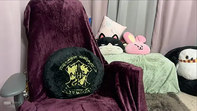 Unique-Beauty online show from February 20, 5:13 pm