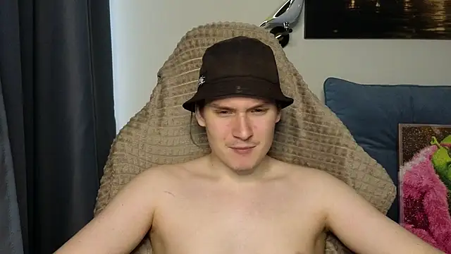 MoreRealAlex online show from April 30, 10:43 am