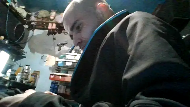 robeaulieu02 online show from December 3, 6:21 am