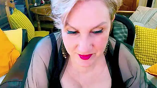 GattonaBiondona online show from February 24, 8:01 am